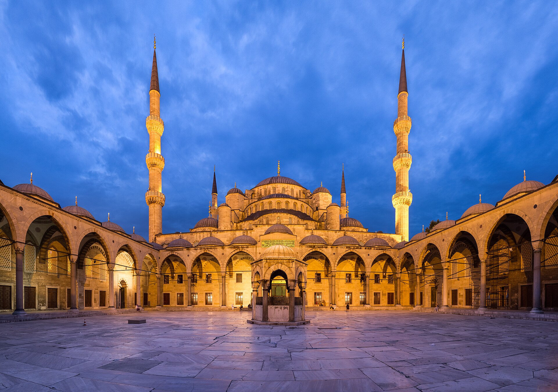 Sultanahmet Katmanları Yürüyüşü — Yarım Gün — İstanbul — Sultanahmet